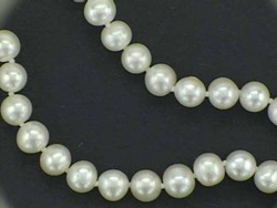 June Birthstone of the Month – Pearl Pearl1-83