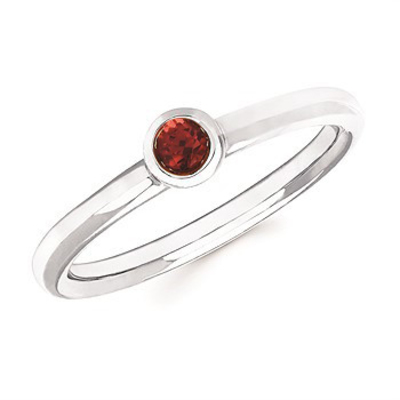 photo number one of Sterling silver garnet ring item 001-220-00683
