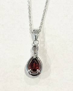 photo of Sterling silver garnet pendant on a 20'' chain item 001-230-01356